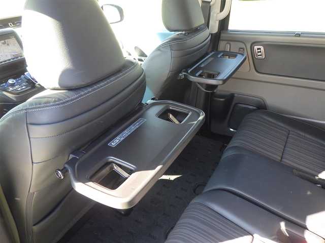 ホンダ フリード＋ ハイブリット EX 千葉県 2019(平31)年 3.8万km フォレストグリーンパール ホンダセンシング/・衝突軽減ブレーキ（CMBS）/・車線維持支援システム（LKAS）/・アダプティブクルーズコントロール（ACC）/・誤発進抑制機能/・後方誤発進抑制機能/両側パワースライドドア/純正SDナビ/地デジTV/【DVD/CD再生機能　Bluetooth接続】/バックカメラ/革巻きステアリング/ステアリングスイッチ/ETC/LEDヘッドライト/ウインカーミラー/コーナーセンサー/純正15インチアルミホイル/サイド/カーテンエアバッグ/Honda スマートキー