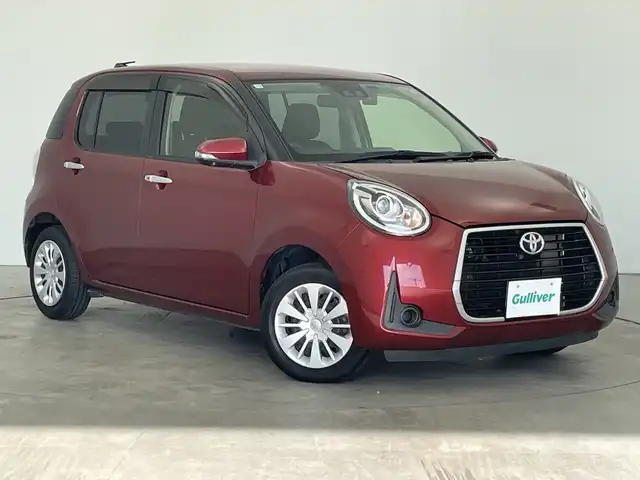 トヨタ パッソ モーダ 三重県 2018(平30)年 3.2万km ファイアークォーツレッドM /禁煙車//純正7インチナビ/　フルセグTV/Bluetooth//全方位カメラ//ETC//オートハイビーム//オートライト//アイドリングストップ//衝突軽減ブレーキ//前後コーナーセンサー//アイドリングストップ//スペアキー//純正LEDヘッドライト//スマートキー//プッシュスタート