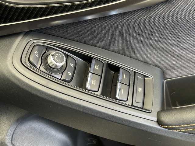スバル インプレッサ ＸＶ 2．0i－L アイサイト 長野県 2017(平29)年 5万km クリスタルホワイトP 4WD/純正メモリナビ&フルセグTV&CD&DVD&USB&BT/アイサイト/アダプティブクルーズコントロール/レーンキープアシスト/衝突軽減ブレーキ/ブラインドスポットモニター/アイドリングストップ/ステアリングスイッチ/バックカメラ/ETC/LEDヘッドライト/オートライト/フロントフォグランプ/電動格納ミラー/ウィンカーミラー/純正17インチAW装着/純正フロアマット/ルーフレール/プッシュスタート/スマートキー/スペアキー1本/社外エンジンスターター