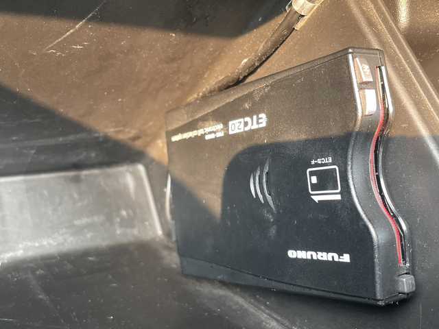 スズキ ジムニー シエラ JL 三重県 2018(平30)年 9.6万km ジャングルグリーン 登録時95/288km/禁煙車/純正７インチＳＤナビ/・Ｂｌｕｅｔｏｏｔｈ・フルセグ・ＣＤ／ＤＶＤ・ＡＭ／ＦＭ/・SD・USB/スズキセーフティサポート/・衝突軽減ブレーキ/・レーンキープアシスト/シートヒーターＤＮ/電動格納ミラー/ＡＵＴＯライト/バックカメラ/ＥＴＣ2.0/純正フロアマット/ヘッドライトレベライザー/プッシュスタート/スマートキー/スペアキー/純正15インチアルミホイール