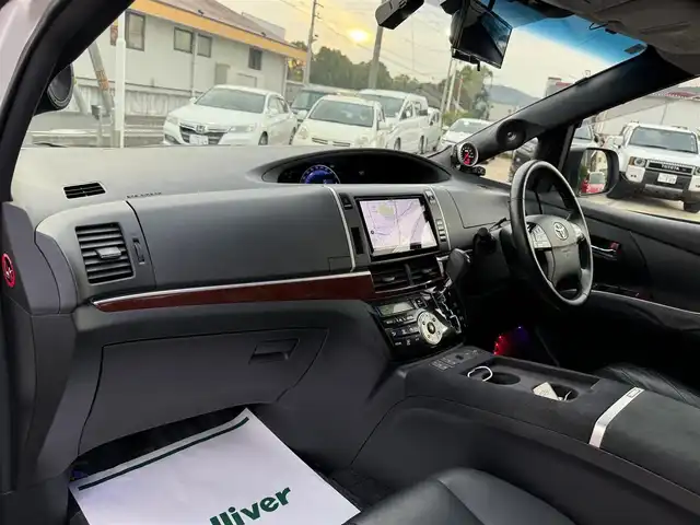 トヨタ エスティマ ハイブリッド アエラス レザーパッケージ 香川県 2012(平24)年 7.5万km ホワイトパールクリスタルシャイン 9インチサイバーナビ/フルセグ/CD/DVD/BT/13.3インチフリップダウンモニター/ダブルサンルーフ/バックカメラ/社外18インチアルミ/ブラックレザーシート/パワーシート/前席シートヒーター/キセノンヘッドライト/両側パワースライドドア/パワーバックドア/ローダウン/社外スピーカー/社外アンプ/オーディオネットワーク/前後ドライブレコーダー/ETC