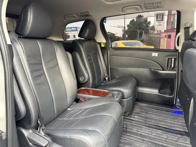 トヨタ エスティマ ハイブリッド アエラス レザーパッケージ 香川県 2012(平24)年 7.5万km ホワイトパールクリスタルシャイン 9インチサイバーナビ/フルセグ/CD/DVD/BT/13.3インチフリップダウンモニター/ダブルサンルーフ/バックカメラ/社外18インチアルミ/ブラックレザーシート/パワーシート/前席シートヒーター/キセノンヘッドライト/両側パワースライドドア/パワーバックドア/ローダウン/社外スピーカー/社外アンプ/オーディオネットワーク/前後ドライブレコーダー/ETC