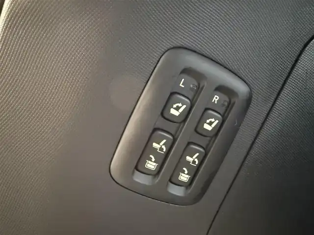 トヨタ エスティマ ハイブリッド アエラス レザーパッケージ 香川県 2012(平24)年 7.5万km ホワイトパールクリスタルシャイン 9インチサイバーナビ/フルセグ/CD/DVD/BT/13.3インチフリップダウンモニター/ダブルサンルーフ/バックカメラ/社外18インチアルミ/ブラックレザーシート/パワーシート/前席シートヒーター/キセノンヘッドライト/両側パワースライドドア/パワーバックドア/ローダウン/社外スピーカー/社外アンプ/オーディオネットワーク/前後ドライブレコーダー/ETC