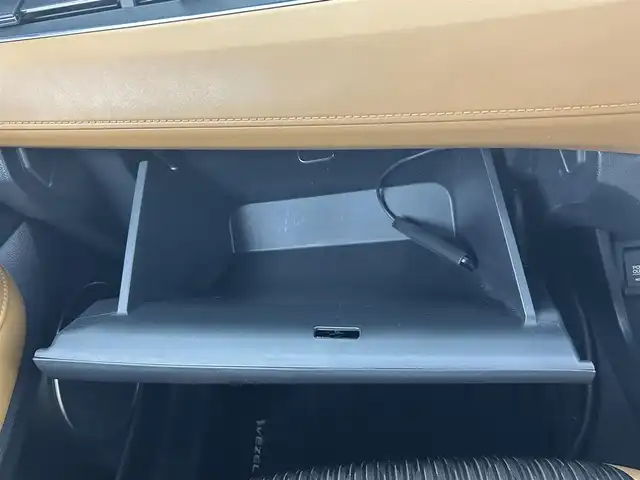 ホンダ ヴェゼル ハイブリッド Z ホンダセンシング 熊本県 2018(平30)年 6.3万km クリスタルブラックパール 純正ナビVXM-185VFi（ＣＤ・ＤＶＤ・フルセグ・ＢＴ・ｉｐｏｄ）/純正前方ドライブレコーダー　/バックカメラ　/ビルトインＥＴＣ　/前席シートヒーター　/前席パワーシート　/ホンダセンシング/・衝突軽減ブレーキ　/・レーダークルーズコントロール/・レーンキープアシスト　/・先行車発進お知らせ機能/・路外逸脱制御機能/・標識認識機能/横滑り防止/パドルシフト/ハーフレザーシート/オートブレーキホールド/純正フロアマット/純正17インチAW/オートライト/LEDヘッドライト/フォグランプ/スマートキー/プッシュスタート/スペアキー1本/保証書/取扱説明書