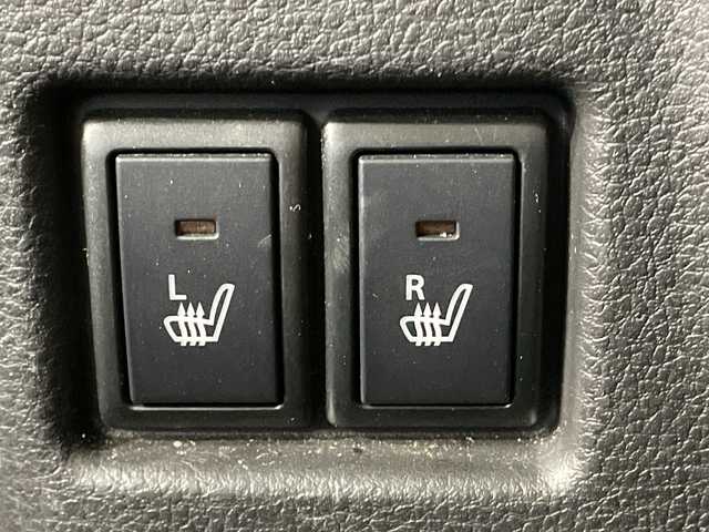 スズキ スペーシア ギア HYBRID XZ 栃木県 2020(令2)年 4.4万km フェニックスレッドパール/ガンメタリック2トーンルーフ 純正ナビ/(CD/DVD/フルセグTV/Bluetooth/SD/AUX)/スズキセーフティサポート/コーナーセンサー/両側パワースライドドア/ビルトインETC/前席シートヒーター/スマートキー/ルーフレール/禁煙車/赤/黒２トーン/オートライト/LEDヘッドライト/横滑り防止装置/フォグランプ/プッシュスタート/アイドリングストップ/ステアリングスイッチ/革巻きステアリング/電動格納ミラー/純正１５インチアルミホイール/純正フロアマット