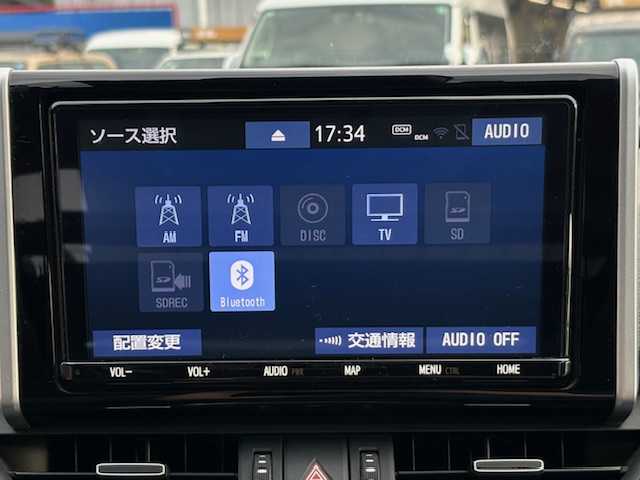 トヨタ ＲＡＶ４ ハイブリットG 道北・旭川 2020(令2)年 7.9万km ホワイトパールクリスタルシャイン AIS検査済み/DN【2406019072UZ】/【社外パーツ取付有】/16AW マッドヴァンスX　タイプF（社外）/ダンロップ　グラントレックAT5/LEDマーカー付ノーズカバー（社外）/フェンダーガーニッシュ/サンルーフ/黒レザーシート/トヨタセーフティセンス/純正SDナビ/ Bluetooth/フルセグTV/バックカメラ/ETC2.0/シートヒーター/ステアリングヒーター/電動リアゲート/TRDラゲッジマット/ヘッドライトカバー/ドアノブカバー/ドアミラーカバー/TOYOTAエンブレム/リアラダー/ルーフラック/前後ドラレコ