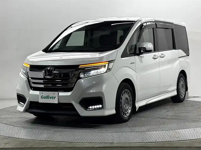 ホンダ ステップワゴン スパーダ ハイブリッド G EX ホンダセンシング 大阪府 2018(平30)年 4.3万km プラチナホワイトパール 純正10incナビTV Bカメラ ETC 黒革シート シートヒーター 衝突軽減 レーダーC レーンアシスト 両側パワースライドドア リアオートエアコン ドラレコ 100V電源