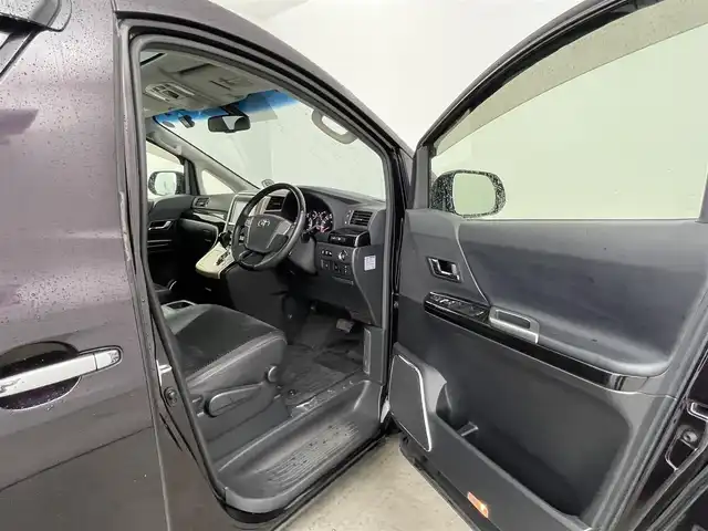 トヨタ ヴェルファイア 2．4Z ゴールデンアイズⅡ 大分県 2014(平26)年 9.9万km ボルドーマイカメタリック ワンオーナー/純正HDDナビ（NHZH-X62G）/Bluetooth/CD/DVD/フルセグ/モデリスタ/サンルーフ/後部座席モニター/電動リアゲート/両側パワスラ/コーナーセンサー/100V充電/MTモード/クルーズコントロール/バックカメラ/純正アルミホイル/純正フロアマット/ステアリングスイッチ/ドライブレコーダー/ビルトインETC/スペアキー