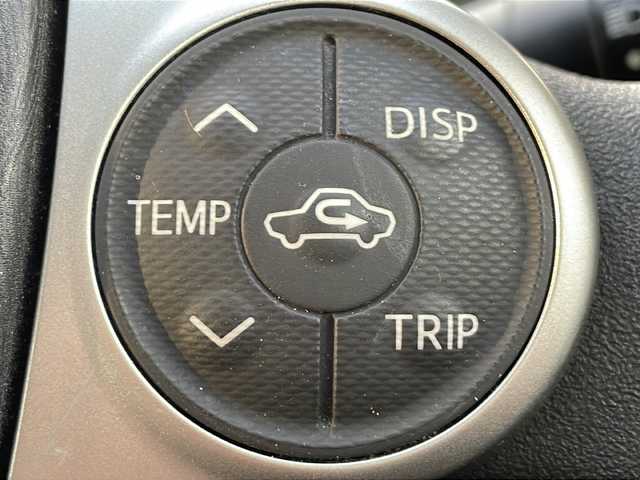 トヨタ アクア S 岩手県 2012(平24)年 17.9万km クールソーダメタリック ナビ　バックカメラ　Ｂｌｕｅｔｏｏｔｈ　ＣＤ／ＤＶＤ再生　フルセグ　ＥＴＣ　ＬＥＤオートライト　純正フロアマット　スマートキー　ヘッドライトウォッシャー　ステアリングスイッチ　オートエアコン