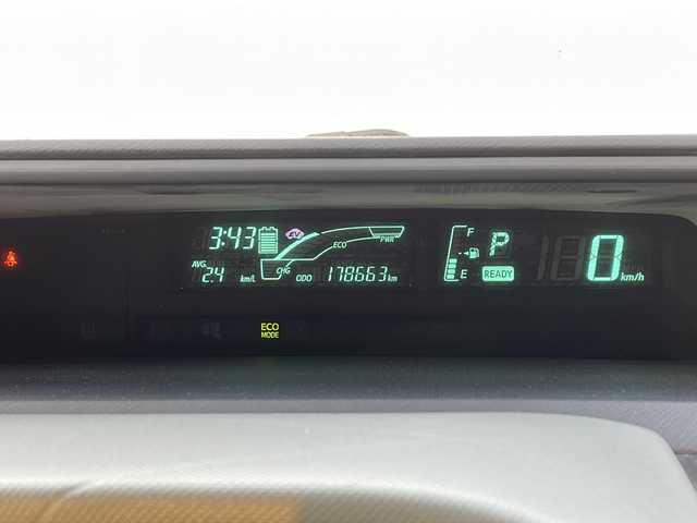 トヨタ アクア S 岩手県 2012(平24)年 17.9万km クールソーダメタリック ナビ　バックカメラ　Ｂｌｕｅｔｏｏｔｈ　ＣＤ／ＤＶＤ再生　フルセグ　ＥＴＣ　ＬＥＤオートライト　純正フロアマット　スマートキー　ヘッドライトウォッシャー　ステアリングスイッチ　オートエアコン