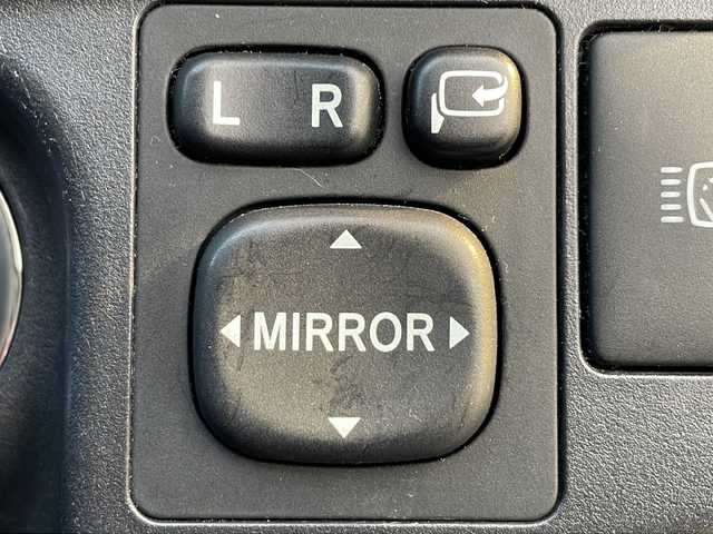 トヨタ アクア S 岩手県 2012(平24)年 17.9万km クールソーダメタリック ナビ　バックカメラ　Ｂｌｕｅｔｏｏｔｈ　ＣＤ／ＤＶＤ再生　フルセグ　ＥＴＣ　ＬＥＤオートライト　純正フロアマット　スマートキー　ヘッドライトウォッシャー　ステアリングスイッチ　オートエアコン