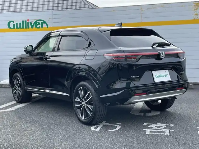ホンダ ヴェゼル ハイブリッド e:HEV Z 埼玉県 2025(令7)年 0.3万km クリスタルブラックパール ・ワンオーナー/・純正ナビ/・ホンダセンシング/・レーダークルーズコントロール/・パドルシフト/・パワーバックドア/・ドライブレコーダー/・ETC/・バックカメラ