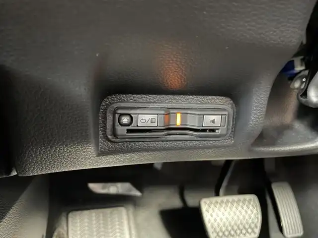 ホンダ ヴェゼル ハイブリッド e:HEV Z 埼玉県 2025(令7)年 0.3万km クリスタルブラックパール ・ワンオーナー/・純正ナビ/・ホンダセンシング/・レーダークルーズコントロール/・パドルシフト/・パワーバックドア/・ドライブレコーダー/・ETC/・バックカメラ