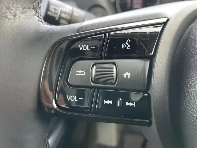 ホンダ ヴェゼル ハイブリッド e:HEV Z 埼玉県 2025(令7)年 0.3万km クリスタルブラックパール ・ワンオーナー/・純正ナビ/・ホンダセンシング/・レーダークルーズコントロール/・パドルシフト/・パワーバックドア/・ドライブレコーダー/・ETC/・バックカメラ