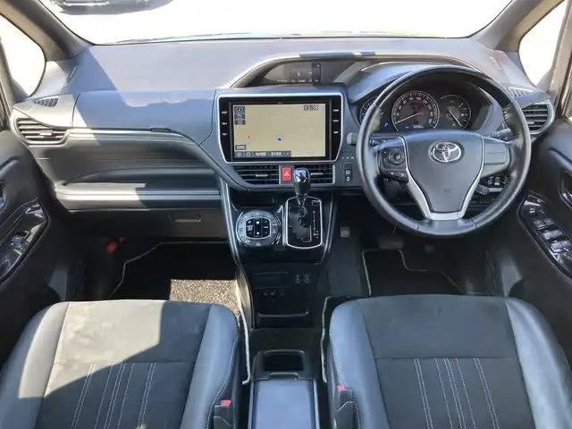 トヨタ エスクァイア Gi プレミアムパッケージ ブラックテーラード 鳥取県 2020(令2)年 7.7万km ブラック 純正10インチナビ/フルセグ/DVD/CD/BT/USB/バックカメラ/トヨタセーフティセンス/レーンキープアシスト/クルーズコントロール/両側パワースライドドア/前席シートヒーター/ハーフレザーシート/ウッドコンビハンドル/ビルトインETC/LEDヘットライト/純正15インチアルミホイール/プッシュエンジンスタート/アイドリングストップ