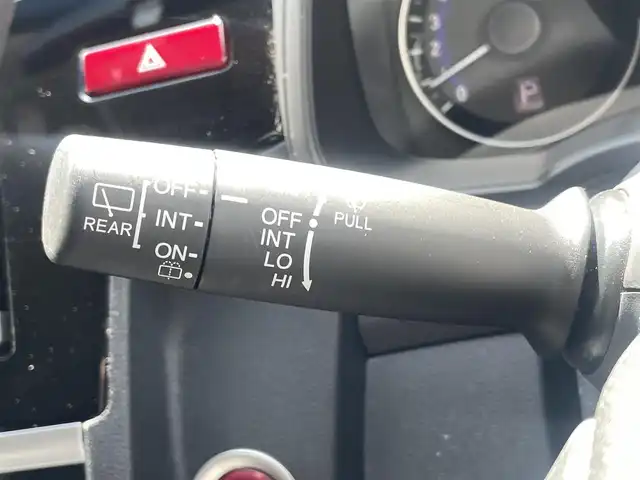 ホンダ フィット 13G Fパッケージ ファインED 熊本県 2017(平29)年 4.6万km プレミアムホワイトパールⅡ ワンオーナー/プッシュスタート/純正ナビ/（CD・DVD・フルセグTV・BTオーディオ・SD）/バックカメラ/横滑り防止装置/ウィンカーミラー/純正フロアマット/純正ドアバイザー/新車保証書/取扱説明書