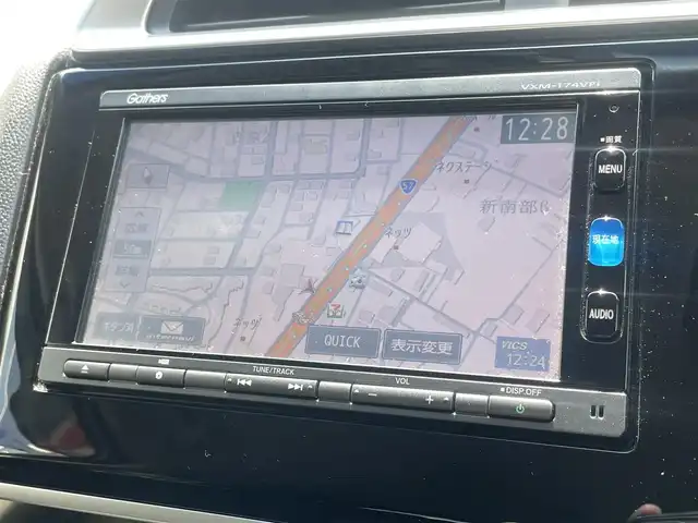 ホンダ フィット 13G Fパッケージ ファインED 熊本県 2017(平29)年 4.6万km プレミアムホワイトパールⅡ ワンオーナー/プッシュスタート/純正ナビ/（CD・DVD・フルセグTV・BTオーディオ・SD）/バックカメラ/横滑り防止装置/ウィンカーミラー/純正フロアマット/純正ドアバイザー/新車保証書/取扱説明書