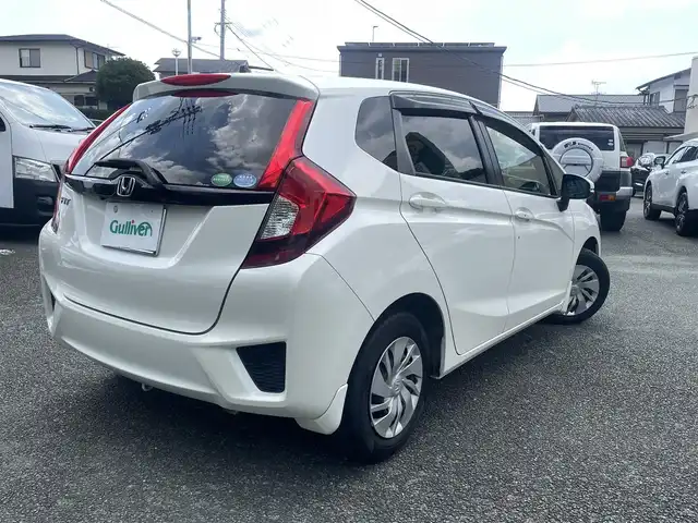 ホンダ フィット 13G Fパッケージ ファインED 熊本県 2017(平29)年 4.6万km プレミアムホワイトパールⅡ ワンオーナー/プッシュスタート/純正ナビ/（CD・DVD・フルセグTV・BTオーディオ・SD）/バックカメラ/横滑り防止装置/ウィンカーミラー/純正フロアマット/純正ドアバイザー/新車保証書/取扱説明書