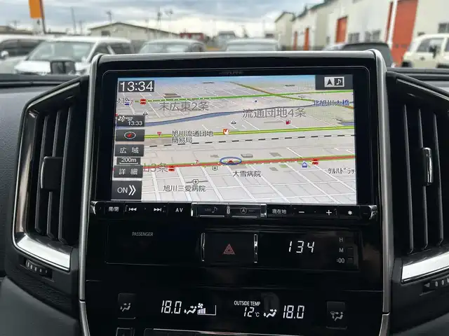 トヨタ ランドクルーザー ZX 道北・旭川 2018(平30)年 5万km ブラック アルパインメモリナビ/フルセグテレビ/バックカメラ/クルーズコントロール/レザーシート/運転席メモリーシート/前席席シートヒーター＆クーラー/2列目シートヒーター/ステアリングヒーター/サンルーフ/ドアバイザー/プッシュスタート/ETC/サスコントローラー