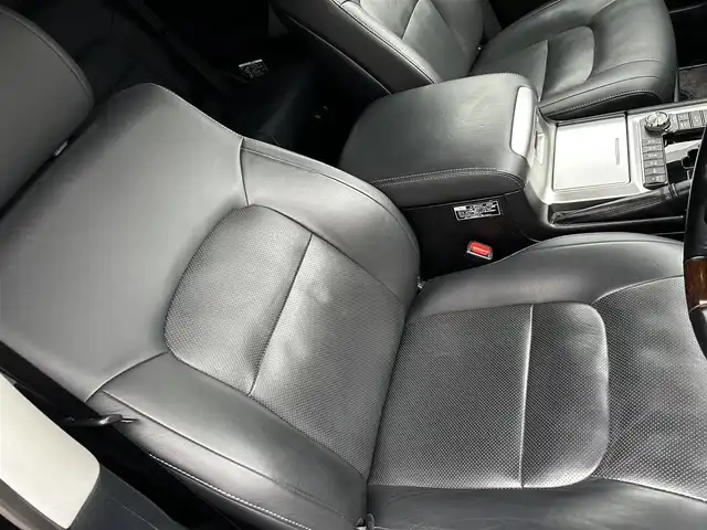 トヨタ ランドクルーザー ZX 道北・旭川 2018(平30)年 5万km ブラック アルパインメモリナビ/フルセグテレビ/バックカメラ/クルーズコントロール/レザーシート/運転席メモリーシート/前席席シートヒーター＆クーラー/2列目シートヒーター/ステアリングヒーター/サンルーフ/ドアバイザー/プッシュスタート/ETC/サスコントローラー
