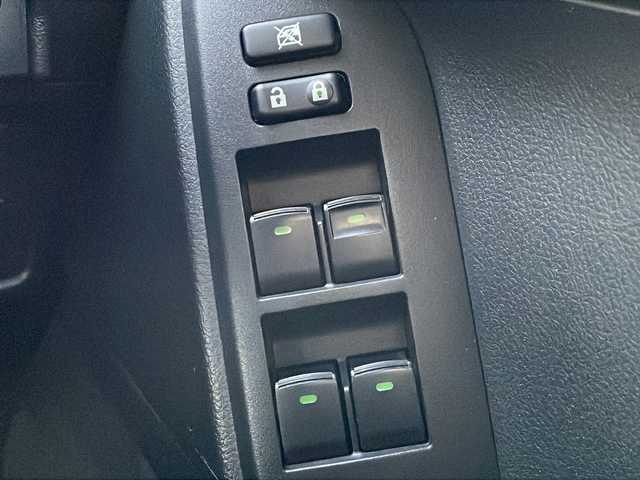 トヨタ ランドクルーザー プラド TX 岩手県 2017(平29)年 11.5万km ホワイトパールクリスタルシャイン 寒冷地仕様　４WD　 純正9インチメモリナビ（CD/DVD/BT/フルセグＴＶ） バックカメラ フロアマット　オートライト　衝突被害軽減　LEDヘッドライト　スマートキー　ビルトインETC