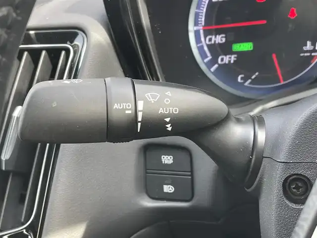 トヨタ クラウン ハイブリッド RS 山口県 2018(平30)年 1.3万km パール 純正ナビ/BT/AM/FM/HDMI/フルセグTV/ETC/バックカメラ/オートライト/オートホールド/コーナーセンサー/衝突軽減ブレ―キ/レーンアシスト/純正フロアマット/電動格納ミラー