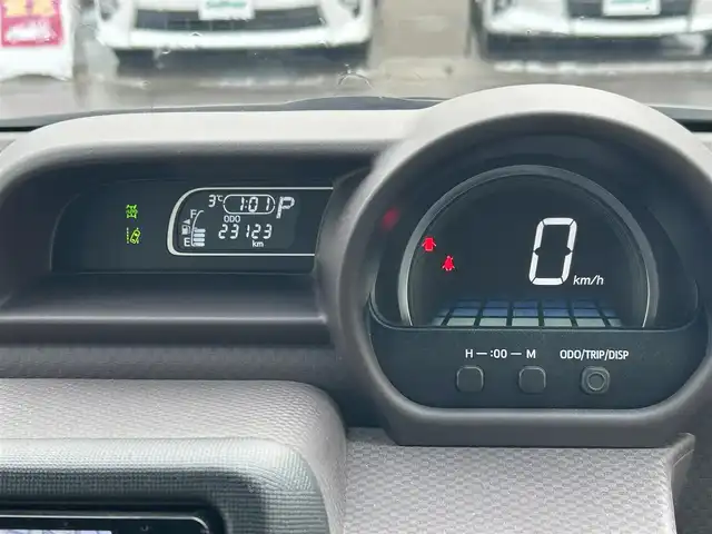 トヨタ スペイド F クイーンⅡ 富山県 2016(平28)年 2.4万km ホワイトパールクリスタルシャイン 4WD/社外ナビ/フルセグTV/バックカメラ/ドライブレコーダー（前後）/衝突被害軽減ブレーキ/レーンキープアシスト/プッシュスタート/スマートキー/スペアキー１本/ステアリングスイッチ/片側パワースライドドア/ヘッドライトレベライザー/ウインカーミラー