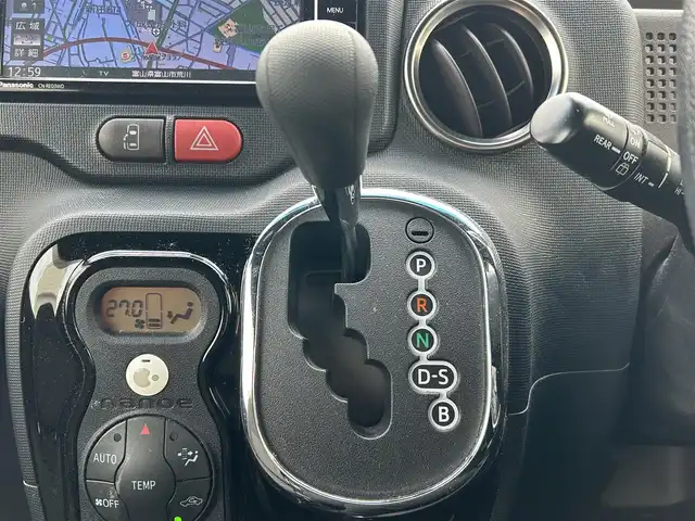 トヨタ スペイド F クイーンⅡ 富山県 2016(平28)年 2.4万km ホワイトパールクリスタルシャイン 4WD/社外ナビ/フルセグTV/バックカメラ/ドライブレコーダー（前後）/衝突被害軽減ブレーキ/レーンキープアシスト/プッシュスタート/スマートキー/スペアキー１本/ステアリングスイッチ/片側パワースライドドア/ヘッドライトレベライザー/ウインカーミラー