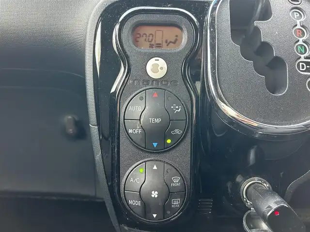 トヨタ スペイド F クイーンⅡ 富山県 2016(平28)年 2.4万km ホワイトパールクリスタルシャイン 4WD/社外ナビ/フルセグTV/バックカメラ/ドライブレコーダー（前後）/衝突被害軽減ブレーキ/レーンキープアシスト/プッシュスタート/スマートキー/スペアキー１本/ステアリングスイッチ/片側パワースライドドア/ヘッドライトレベライザー/ウインカーミラー