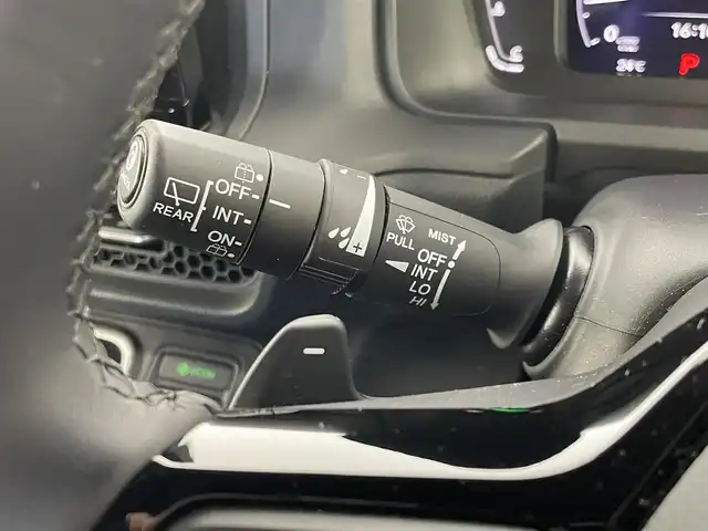 ホンダ ステップワゴン スパーダ 埼玉県 2022(令4)年 1.1万km プラチナホワイトパール 純正１１．４インチナビ　純正１５．６インチナビ　マルチビューカメラ　ハーフレザー　シートヒーター　アダプティブクルーズコントロール　前後コーナーセンサー　パワーバックドア　オートライト　フルセグＴＶ　スペアキー