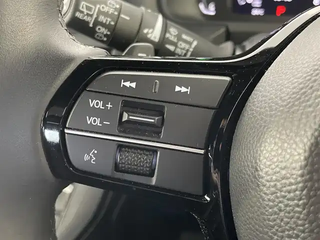 ホンダ ステップワゴン スパーダ 埼玉県 2022(令4)年 1.1万km プラチナホワイトパール 純正１１．４インチナビ　純正１５．６インチナビ　マルチビューカメラ　ハーフレザー　シートヒーター　アダプティブクルーズコントロール　前後コーナーセンサー　パワーバックドア　オートライト　フルセグＴＶ　スペアキー