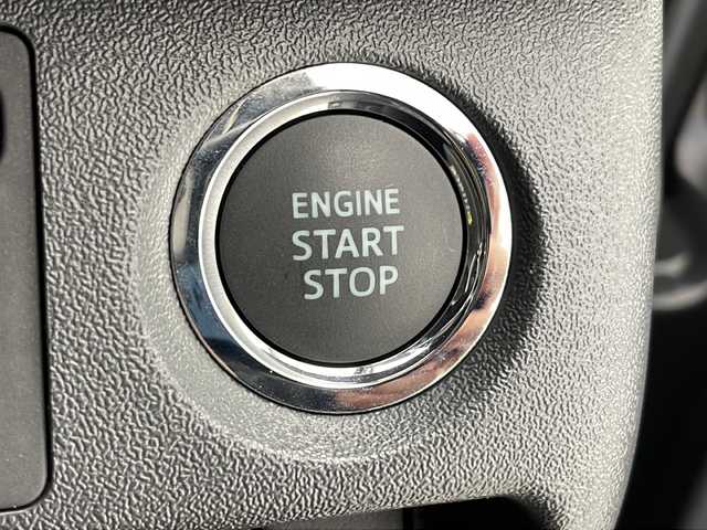 トヨタ ハイエース GL 千葉県 2023(令5)年 0.8万km ブラックマイカ 社外ナビ/　CD/DVD/Bluetooth/フルセグTV/フリップダウンモニター/車線逸脱警報/衝突軽減ブレーキ/クリアランスソナー/アラウンドビューモニター/マフラー／アルミホイール／フロントエアロ/片側パワスラ/社外センターコンソール/デジタルインナーミラー/レザー調シートカバー/ETC/LEDライト/フォグランプ/ウッド調ステアリング/フロアマット/ドアバイザー