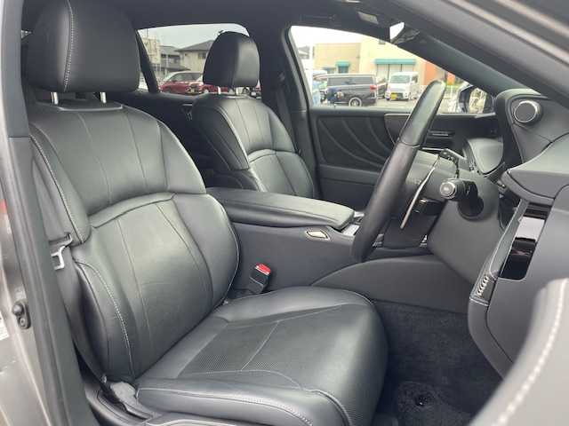 レクサス ＬＳ 500h Iパッケージ 長崎県 2018(平30)年 5.1万km マンガンラスター 純正メーカーナビ/CD/DVD/BT/USB/フルセグTV/全方位カメラ/黒レザーシート/前席メモリーシート/前席パワーシート/前席シートヒーター/前席エアーシート/ステアリングヒーター/衝突被害軽減システム/ステアリングスイッチ/レーダークルーズコントロール/ブラインドスポットモニター/デジタルインナーミラー/パワーバックドア/純正LEDヘッドライト/オートマチックハイビーム/パドルシフト/ドライブレコーダー/ビルトインETC