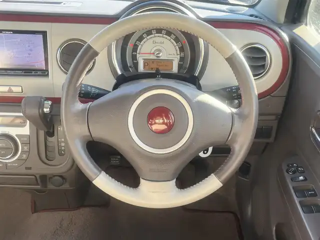 スズキ ラパン ショコラ X 島根県 2014(平26)年 9.5万km シャンパンピンクパール/メタリックホワイト 社外ＨＤＤナビ　/フルセグＴＶ　/ＤＶＤ再生　/Ｂｌｕｅｔｏｏｔｈ接続　/ＥＴＣ　/アイドリングストップ/スマートキー/プッシュスタート/純正アルミホイール　/純正ＨＩＤヘッドライト/純正フロアマット　/保証書　/取扱説明書　/スペアキー１本　