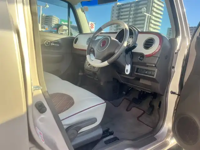 スズキ ラパン ショコラ X 島根県 2014(平26)年 9.5万km シャンパンピンクパール/メタリックホワイト 社外ＨＤＤナビ　/フルセグＴＶ　/ＤＶＤ再生　/Ｂｌｕｅｔｏｏｔｈ接続　/ＥＴＣ　/アイドリングストップ/スマートキー/プッシュスタート/純正アルミホイール　/純正ＨＩＤヘッドライト/純正フロアマット　/保証書　/取扱説明書　/スペアキー１本　