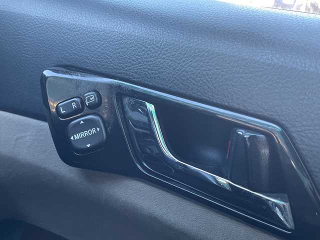 トヨタ マークＸ 250G 岡山県 2006(平18)年 6.2万km シルバーM 純正ナビ/CD、MD、AM、FM/バックカメラ/ETC/前席パワーシート/リモコンキー/オートライト/サイドバイザー