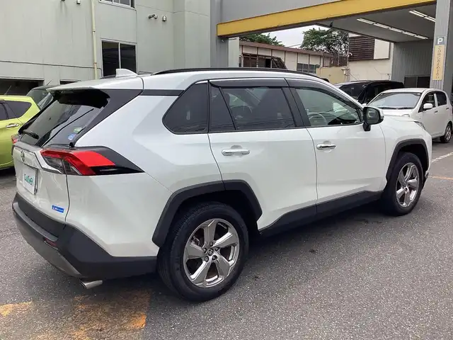 トヨタ ＲＡＶ４ G 神奈川県 2021(令3)年 7.6万km ホワイトパールクリスタルシャイン ワンオーナー/４WD/ディスプレイオーディオ/全方位カメラ/トヨタセーフティセンス/コーナーセンサー/ＥＴＣ/ドライブレコーダー/パワーバックドア/合皮シート/D席パワーシート/シートヒーター/LEDヘッドライト/オートライト/フォグランプ/横滑り防止装置/スマートキー/プッシュスタート/ステアリングスイッチ/革巻きステアリング/電動格納ミラー