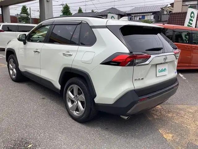 トヨタ ＲＡＶ４ G 神奈川県 2021(令3)年 7.6万km ホワイトパールクリスタルシャイン ワンオーナー/４WD/ディスプレイオーディオ/全方位カメラ/トヨタセーフティセンス/コーナーセンサー/ＥＴＣ/ドライブレコーダー/パワーバックドア/合皮シート/D席パワーシート/シートヒーター/LEDヘッドライト/オートライト/フォグランプ/横滑り防止装置/スマートキー/プッシュスタート/ステアリングスイッチ/革巻きステアリング/電動格納ミラー