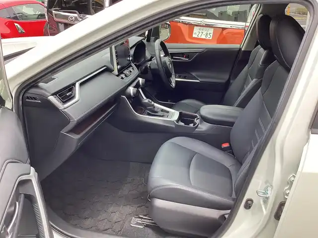 トヨタ ＲＡＶ４ G 神奈川県 2021(令3)年 7.6万km ホワイトパールクリスタルシャイン ワンオーナー/４WD/ディスプレイオーディオ/全方位カメラ/トヨタセーフティセンス/コーナーセンサー/ＥＴＣ/ドライブレコーダー/パワーバックドア/合皮シート/D席パワーシート/シートヒーター/LEDヘッドライト/オートライト/フォグランプ/横滑り防止装置/スマートキー/プッシュスタート/ステアリングスイッチ/革巻きステアリング/電動格納ミラー