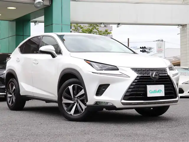 レクサス ＮＸ 300 Iパッケージ 神奈川県 2018(平30)年 5.6万km ソニッククォーツ 純正ナビ/：フルセグTV/全方位カメラ/置くだけ充電/ヘッドアップディスプレイ/黒革シート/：前席パワーシート/：シートヒーター/ステアリングヒーター/BSM/電動パーキングブレーキ/３眼LEDヘッドライト/ETC2.0/保証書/取説/記録簿/スペアスマートキー/カードキー