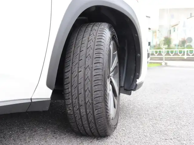 レクサス ＮＸ 300 Iパッケージ 神奈川県 2018(平30)年 5.6万km ソニッククォーツ 純正ナビ/：フルセグTV/全方位カメラ/置くだけ充電/ヘッドアップディスプレイ/黒革シート/：前席パワーシート/：シートヒーター/ステアリングヒーター/BSM/電動パーキングブレーキ/３眼LEDヘッドライト/ETC2.0/保証書/取説/記録簿/スペアスマートキー/カードキー