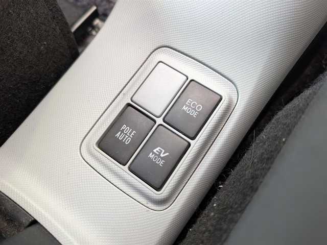トヨタ アクア S 埼玉県 2014(平26)年 3.7万km ライムホワイトパールクリスタルシャイン メモリナビ(NSCP-W62)/ワンセグテレビ/バックカメラ/アイドリングストップ/ドアバイザー/コーナーポール/プッシュスタート/ETC/前後ドライブレコーダー(ZDR045)/整備記録簿(R5、R3、R1、H29、H28、H27、H26)