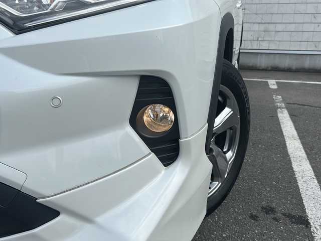 トヨタ ＲＡＶ４ ハイブリットG 秋田県 2020(令2)年 7.5万km ホワイトパールクリスタルシャイン ・４WD/・寒冷地仕様/・純正ナビ/・フルセグ/・Bluetooth/・純正ETC/・前後コーナーセンサー/・シートヒーターD席＋N席/・シートクーラーD席＋N席/・全方位車外カメラ/・追従式クルーズコントロール/・ドラレコ/・スマートキー/・シートヒーター/・パワーシート/・エアロパーツ（モデリスタ）