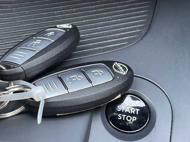 日産 ノート S 茨城県 2021(令3)年 3万km スーパーブラック ワンオーナー/純正ナビ/フルセグTV/Bluetooth/ドライブレコーダー/ETC/純正フロアマット/コーナーセンサー/衝突軽減ブレーキ/レーンキープアシスト/スペアキー有/保証書/取扱説明書