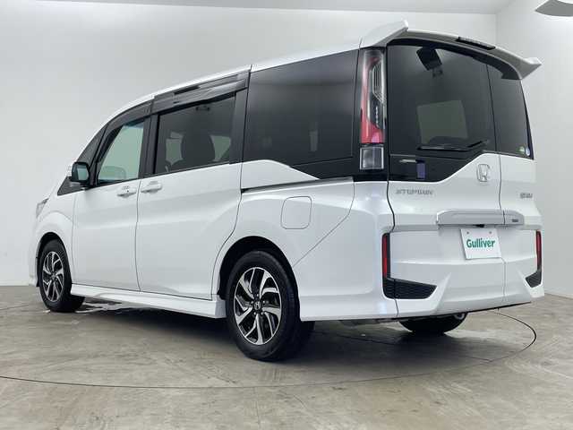 ホンダ ステップワゴン スパーダ ホンダセンシング 鹿児島県 2020(令2)年 3.4万km プラチナホワイトパール ホンダセンシング/社外SDナビ/(BT/CD/DVD/フルセグTV)/社外フリップダウンモニター/両側パワースライドドア/レーダークルーズコントロール/レーンキープアシスト/パドルシフト/ステアリングスイッチ/バックカメラ/純正ビルトインETC2.0/わくわくゲート/前方ドライブレコーダー/ウォークスルー/純正フロアマット/純正サイドバイザー/アイドリングストップ/純正LEDヘッドライト