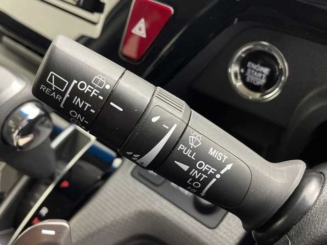 ホンダ ステップワゴン スパーダ ホンダセンシング 鹿児島県 2020(令2)年 3.4万km プラチナホワイトパール ホンダセンシング/社外SDナビ/(BT/CD/DVD/フルセグTV)/社外フリップダウンモニター/両側パワースライドドア/レーダークルーズコントロール/レーンキープアシスト/パドルシフト/ステアリングスイッチ/バックカメラ/純正ビルトインETC2.0/わくわくゲート/前方ドライブレコーダー/ウォークスルー/純正フロアマット/純正サイドバイザー/アイドリングストップ/純正LEDヘッドライト