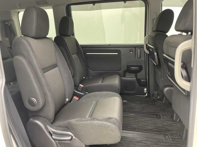 ホンダ ステップワゴン スパーダ ホンダセンシング 鹿児島県 2020(令2)年 3.4万km プラチナホワイトパール ホンダセンシング/社外SDナビ/(BT/CD/DVD/フルセグTV)/社外フリップダウンモニター/両側パワースライドドア/レーダークルーズコントロール/レーンキープアシスト/パドルシフト/ステアリングスイッチ/バックカメラ/純正ビルトインETC2.0/わくわくゲート/前方ドライブレコーダー/ウォークスルー/純正フロアマット/純正サイドバイザー/アイドリングストップ/純正LEDヘッドライト