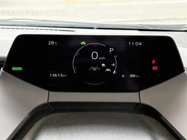 トヨタ プリウス Z 愛知県 2023(令5)年 1.4万km プラチナホワイトパールマイカ ワンオーナー/純正12.3インチナビ/　TV/BT/USB/AM/FM/Miracast/スマホ連携/全方位カメラ/エアーシート/シートヒーター/運転席パワーシート（メモリー付き）/ハンドルヒーター/トヨタセーフティセンス/レーダークルーズ/LKA/BSM/パワーバックドア/デジタルインナーミラー/ワイヤレス充電/ETC2.0/100V電源/電動パーキングブレーキ/オートホールド機能/純正フロアマット/ドアバイザー/スマートキー×2