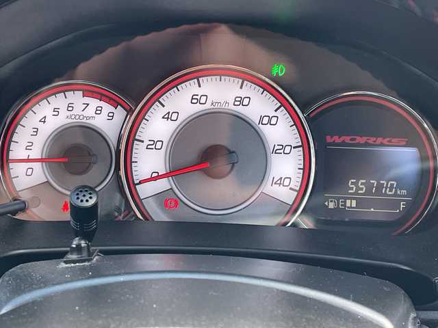 スズキ アルト 青森県 2020(令2)年 5.6万km ピュアホワイトP 4WD/純正ナビ/バックカメラ/ETC/スマートキー/HIDヘッドライト/LEDフォグ/ESPELIRサス/KYBショック/rossoMODELマフラー/純正サス/純正マフラー車内積込