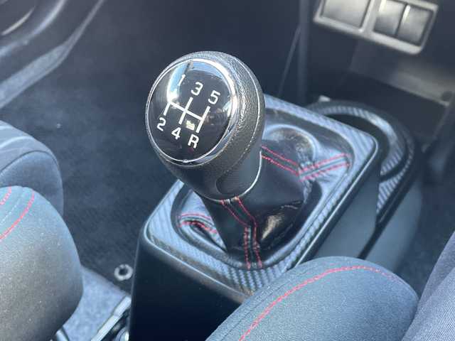 スズキ アルト 青森県 2020(令2)年 5.6万km ピュアホワイトP 4WD/純正ナビ/バックカメラ/ETC/スマートキー/HIDヘッドライト/LEDフォグ/ESPELIRサス/KYBショック/rossoMODELマフラー/純正サス/純正マフラー車内積込